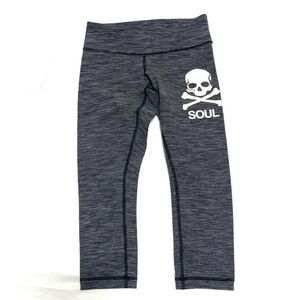 Lululemon Soul Cycle Grey Cropped Leggings Skull and Crossbones Size 4